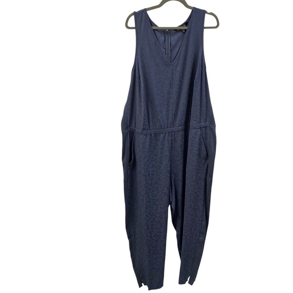 Athleta Brooklyn Textured Jumpsuit Romper Womens 22 Grayish Blue Pockets V Neck - Picture 1 of 14